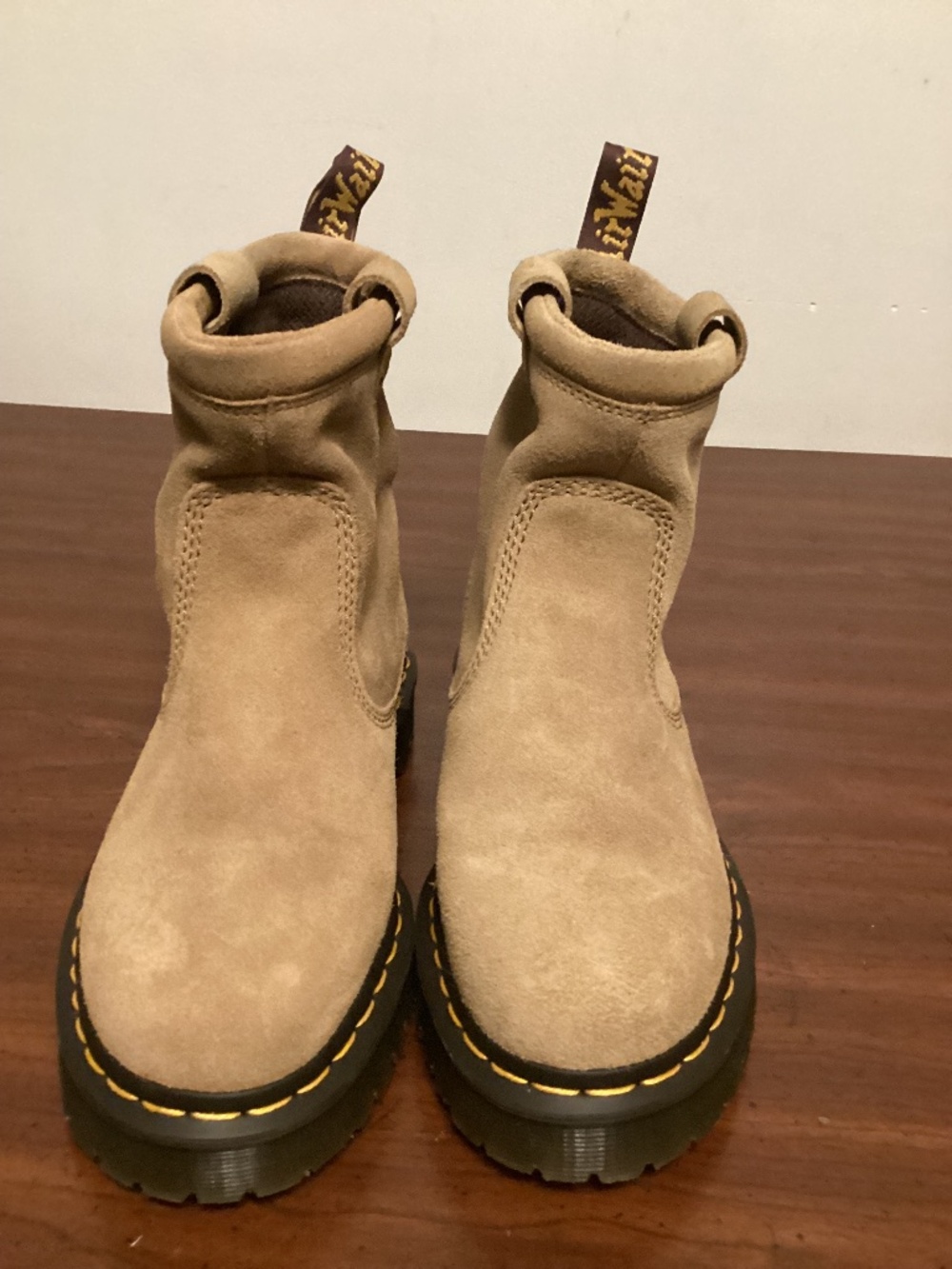 Dr.Marten suede pull on ankle boots with oil and skid resistant sole Sz 7